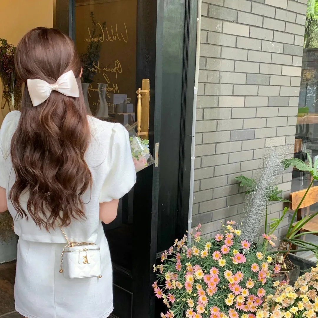 闺房淫娃
